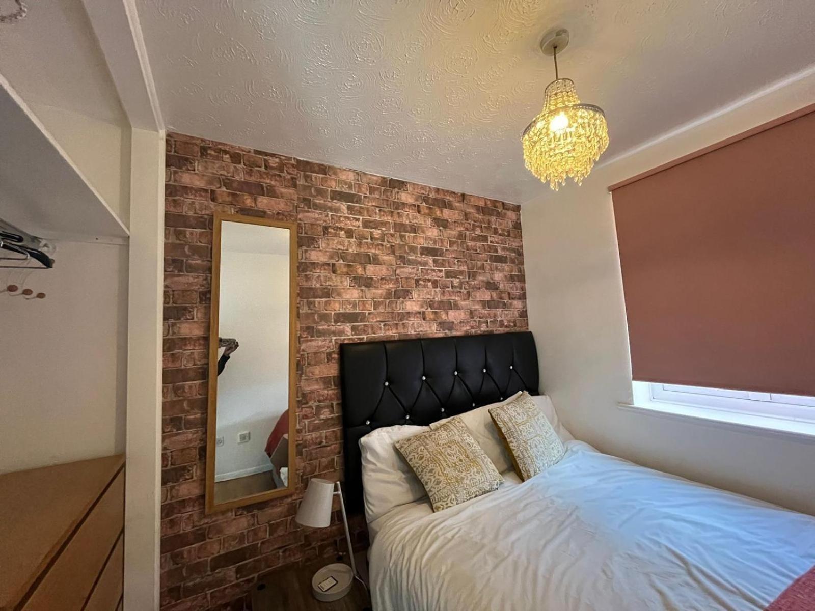 Stunning 1 Bedroom Apartment In Dagenham Bagian luar foto